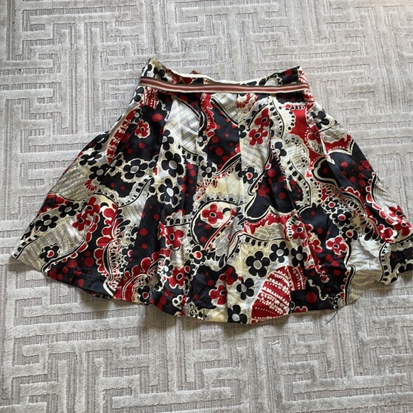 Silk skirt with grosgrain ribbon belt - Picture 3 of 10
